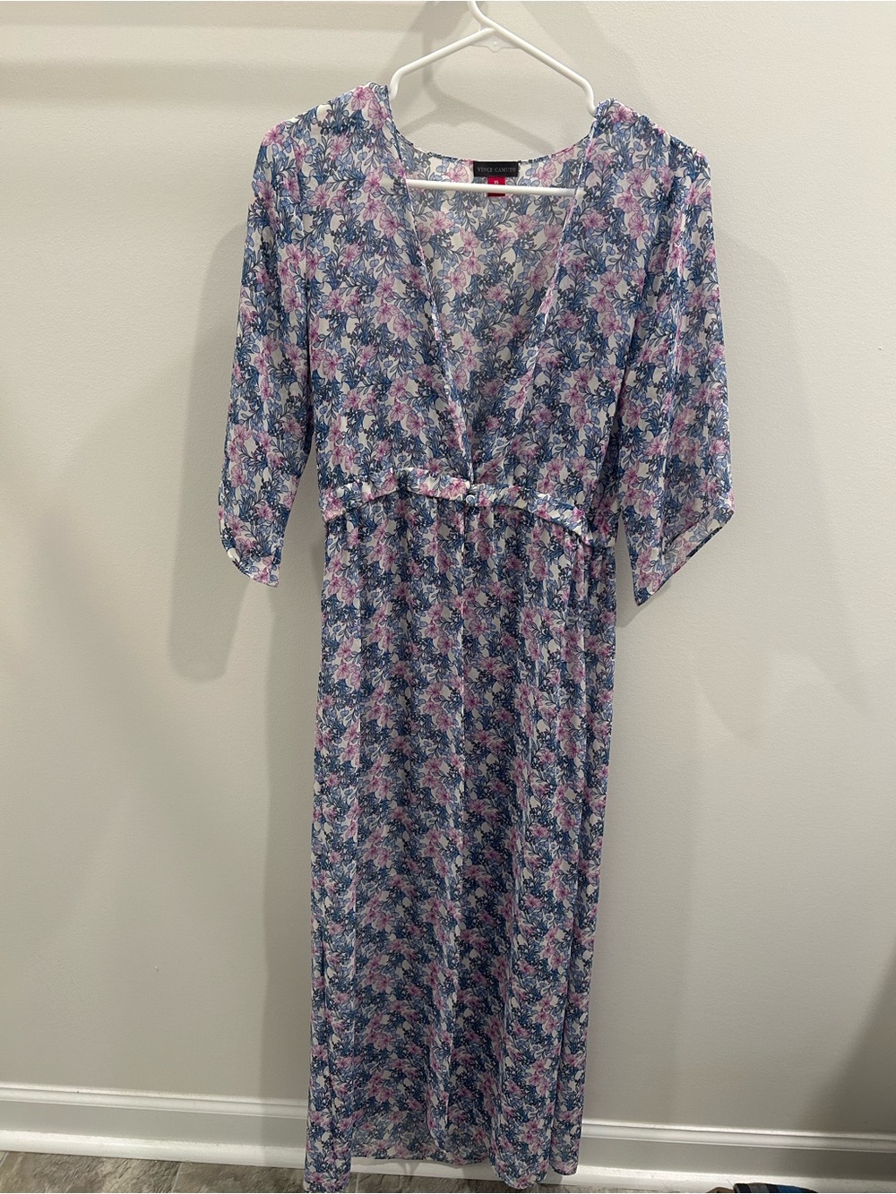 Women's floral sleeveless top
